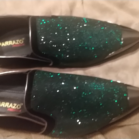 Shoe - Picture 2 of 4